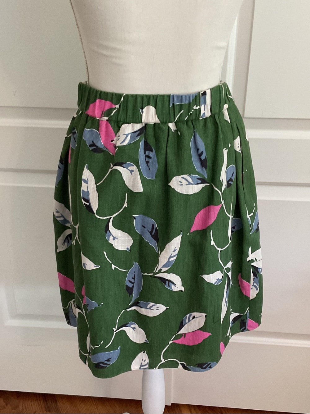 Boden Green Floral Linen Skirt with Pink & Blue Accents - Picture 5 of 10